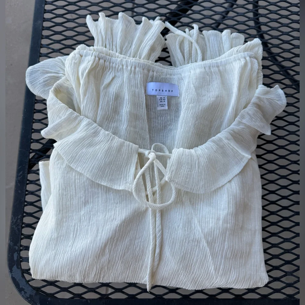 TopShop Tied Cuff Split Neck Women’s White Ruffle Blouse NWT Sz 8 Neutral - Picture 10 of 10